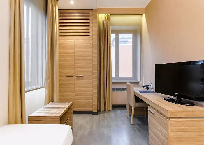 Phi Garden Area Eur Otel 4*