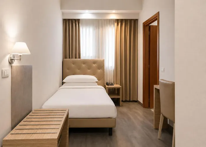 Hotel Phi Garden Area Eur 4*