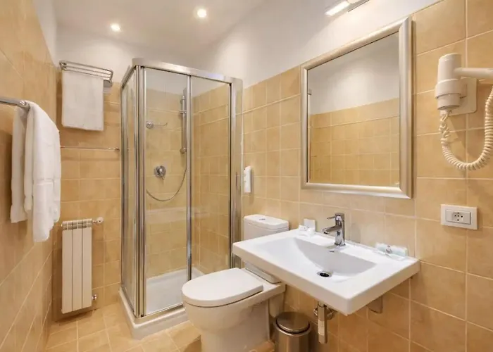 Hotel Phi Garden Area Eur 4*